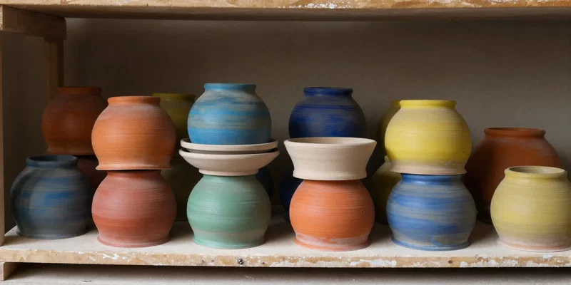 Bat vs Wheel Head: What New Potters Should Use First?